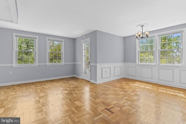 Foto del edificio - 6611 E Wakefield Dr