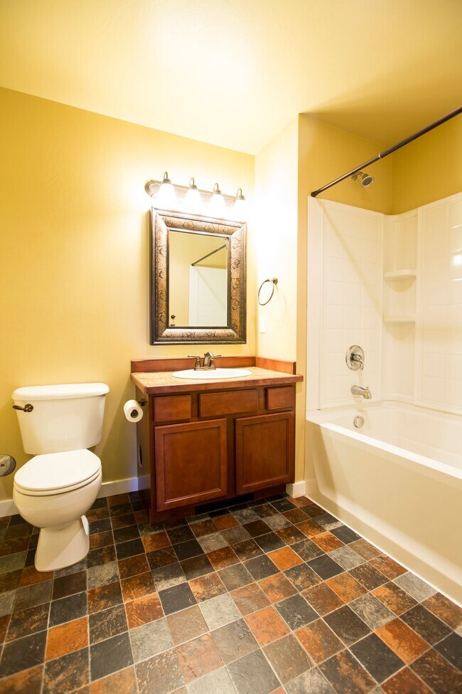 Foto del edificio - 4645 Bembrick St