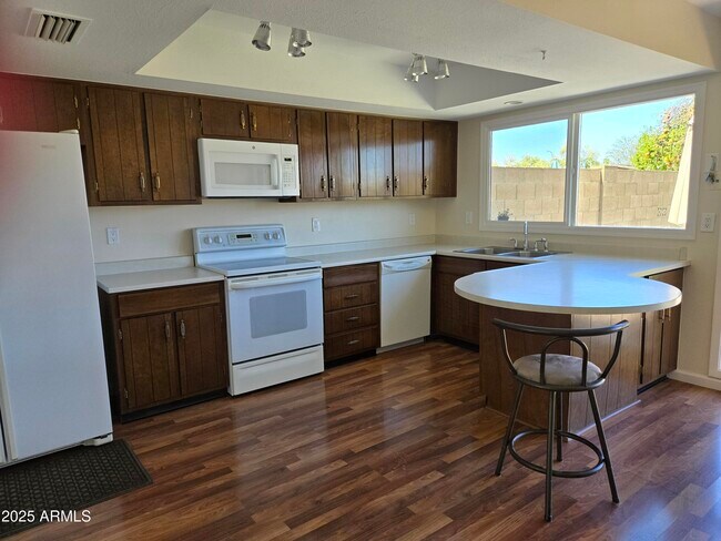 Foto del edificio - 2168 E Minton Dr