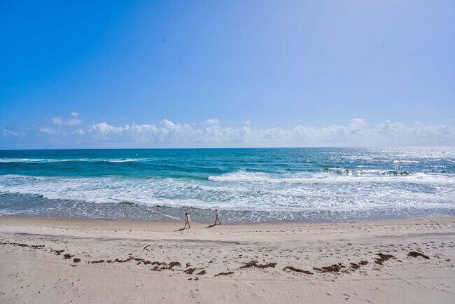 Foto del edificio - 5200 N Ocean Dr