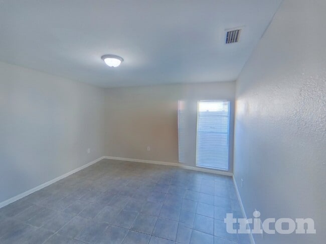 Building Photo - 1408 Highview Rd