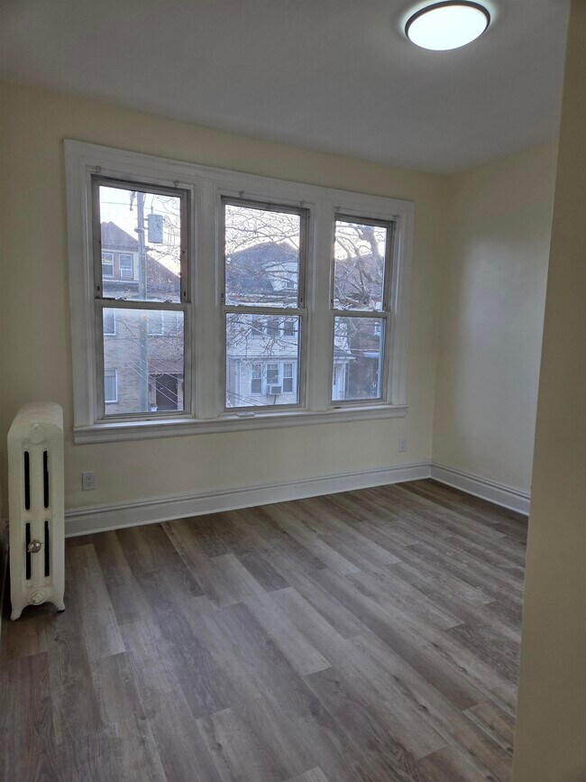 Foto del edificio - 704 90th St