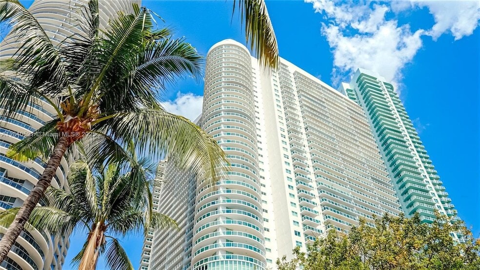 Primary Photo - 1800 N Bayshore Dr