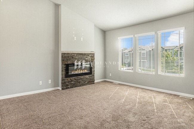 Building Photo - Turnbridge Split Entry Home