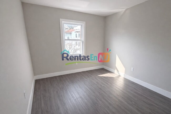 Foto del edificio - 494 S 18th St