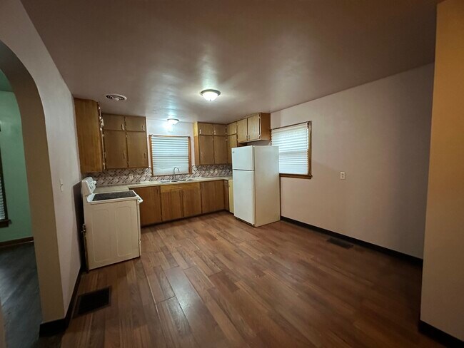 Foto del edificio - 101 S Buchanan St