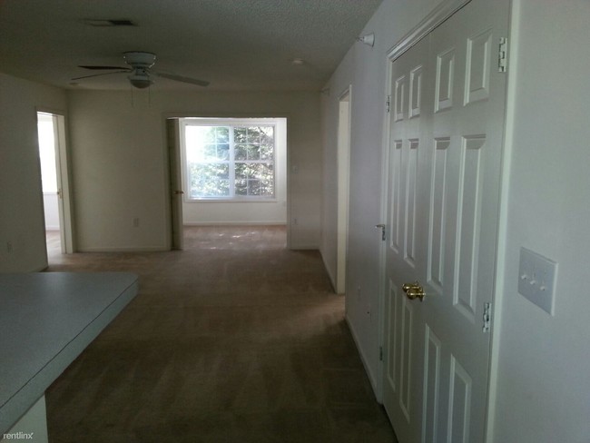 Foto del edificio - 4 br, 4 bath Condo - University Woods Univ...