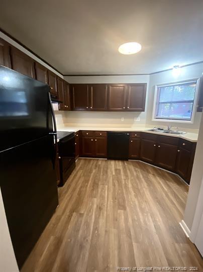Building Photo - 3553 Torbay Dr