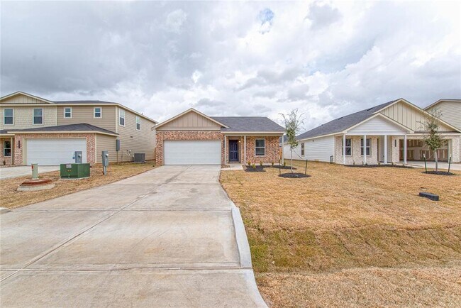 Building Photo - 15555 Taylorcrest Dr
