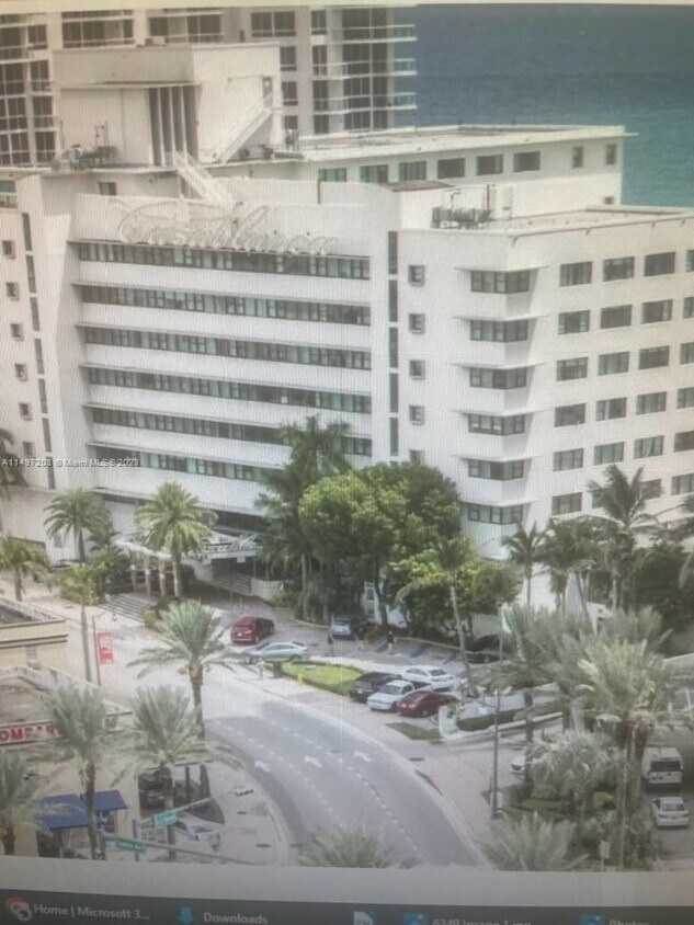 Primary Photo - 6345 Collins Ave