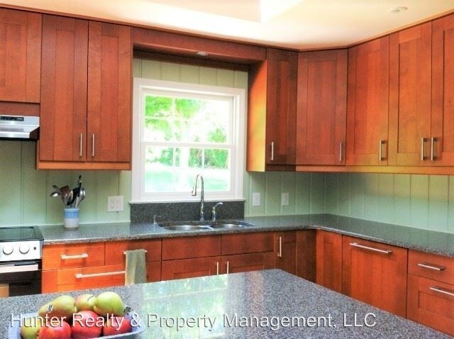 Building Photo - 3 br, 2 bath House - 2424 Greenwich Road