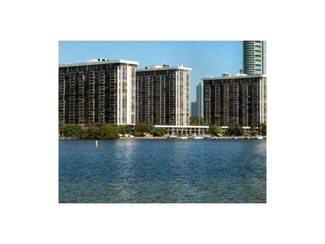 Building Photo - 1856 Brickell Ave