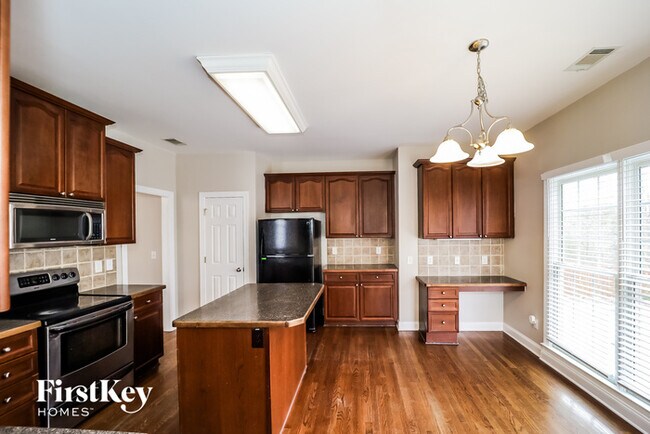 Building Photo - 1229 Brentwood Ct