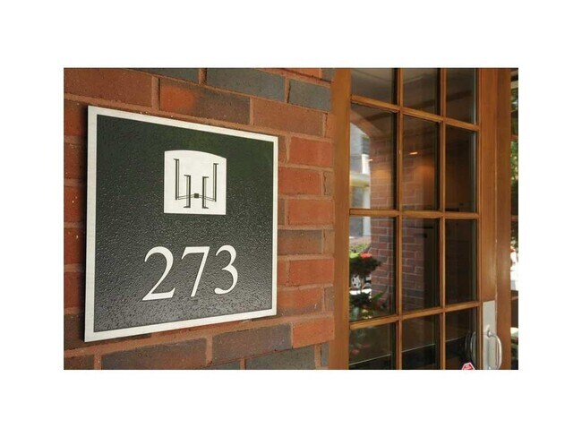 Foto del edificio - 273 12th St NE