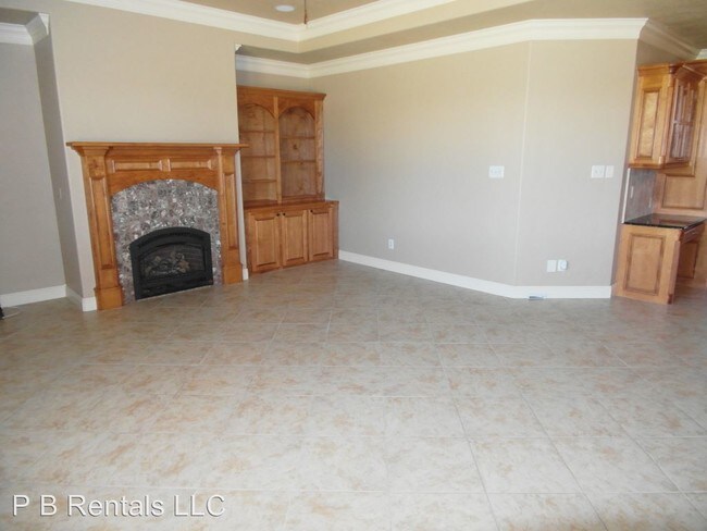 Building Photo - 3 br, 2.5 bath House - 38 NW Sandy Trail Lane