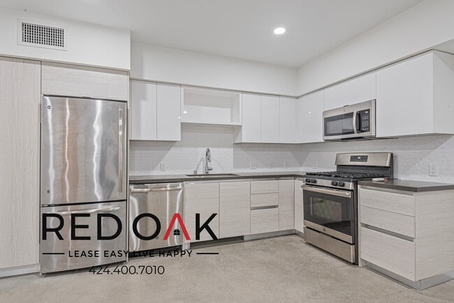 Building Photo - 2409 Griffith Park Blvd