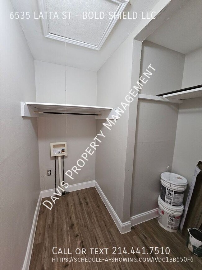 Foto del edificio - 6535 Latta St