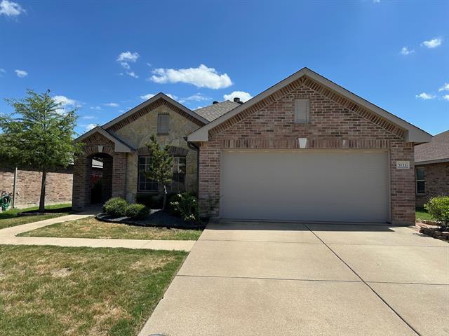 Foto principal - 5733 Mirror Ridge Dr