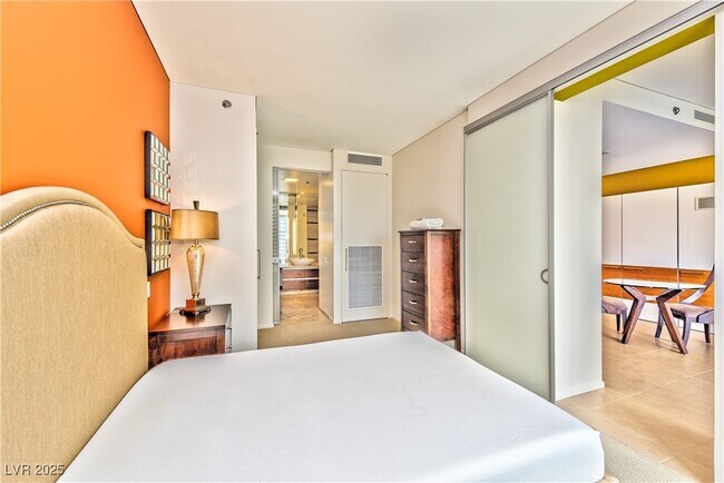 Building Photo - 3726 S Las Vegas Blvd