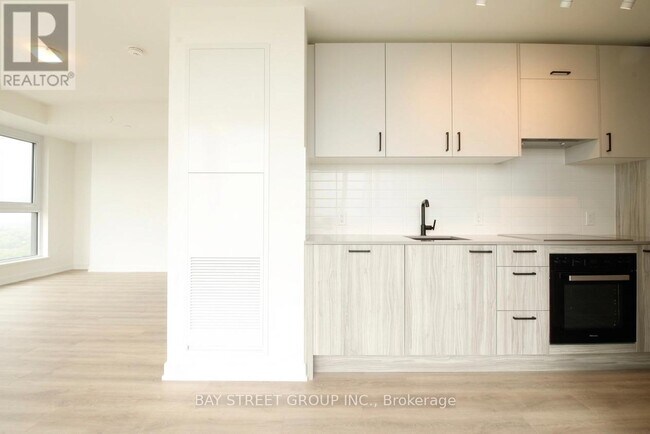 Building Photo - 5 Quarrington Ln