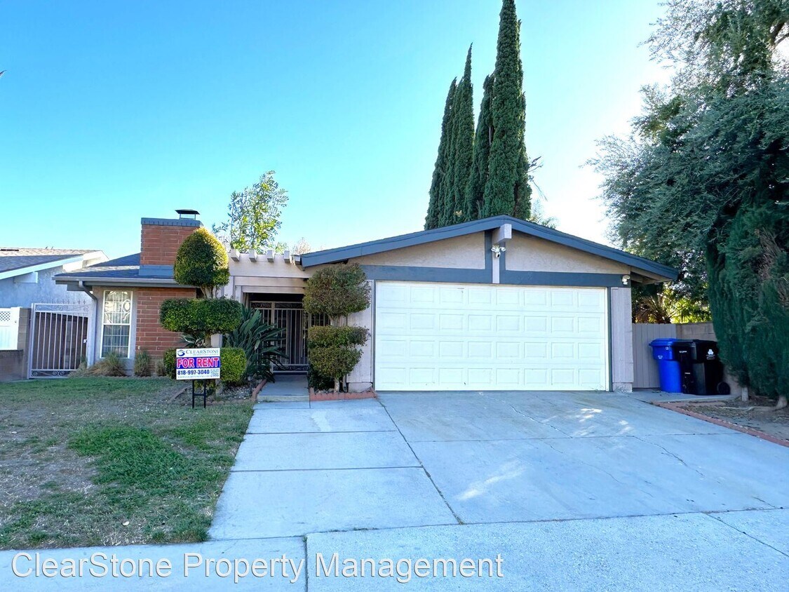 4 br, 2 bath House 20018 Lanark St House Rental in Los Angeles, CA