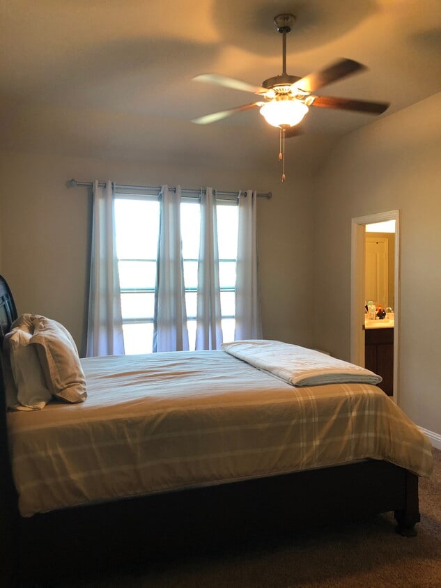 Primary Photo - 1328 E Surfside Dr.