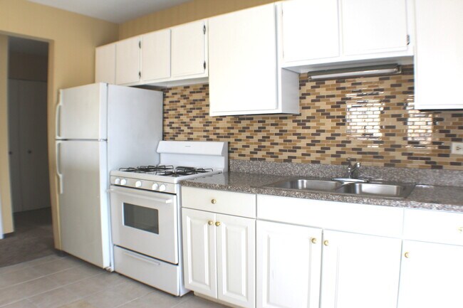 Foto del edificio - 706 W Ivanhoe Ln