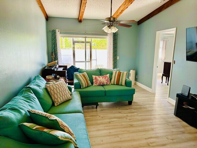 Foto del edificio - Move in before the Holidays