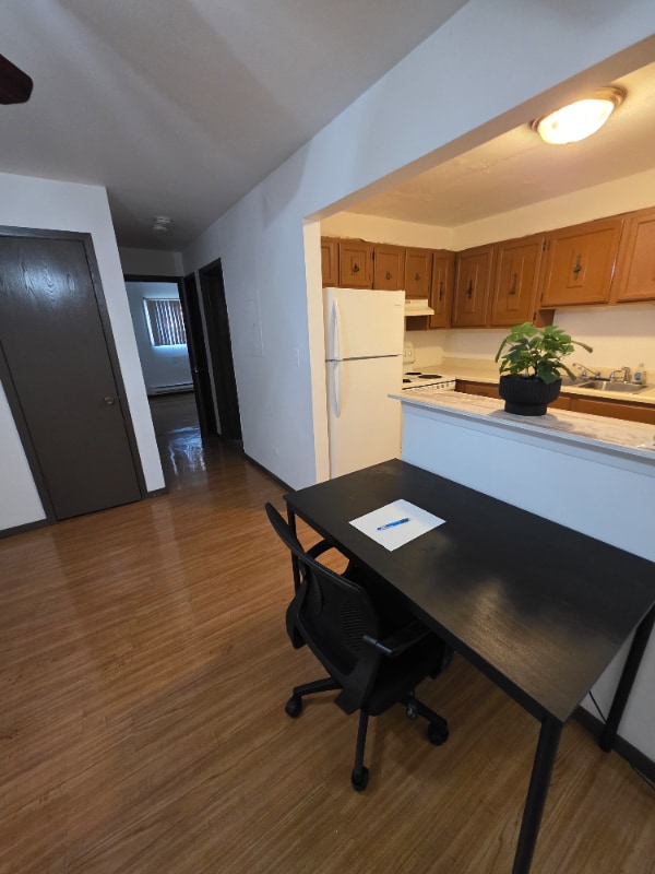 Foto del edificio - 1525 Norway Ln