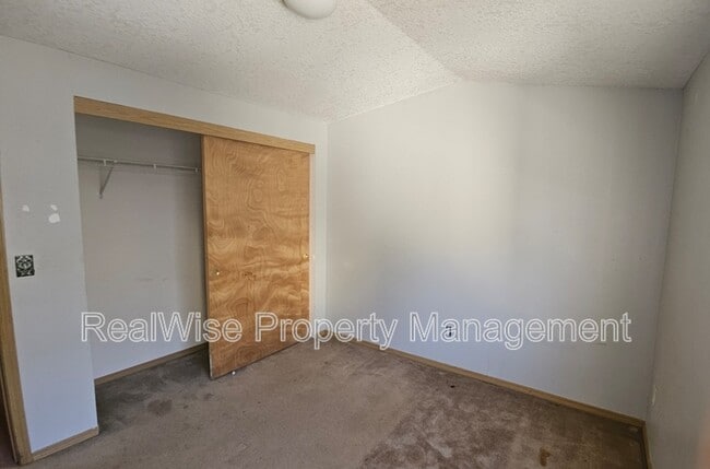 Building Photo - 1414 Brandt Rd
