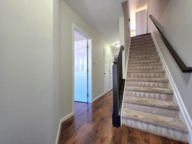 Foto del edificio - 3643 Crosswater Ct
