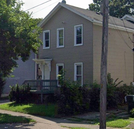Building Photo - 233 Troup St