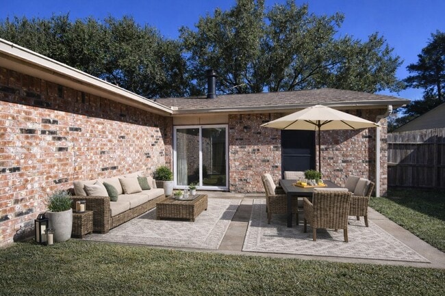 Building Photo - 6806 Gettysburg Dr