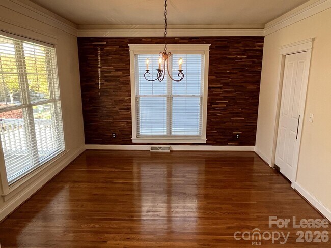 Building Photo - 3044 Parker Green Trail