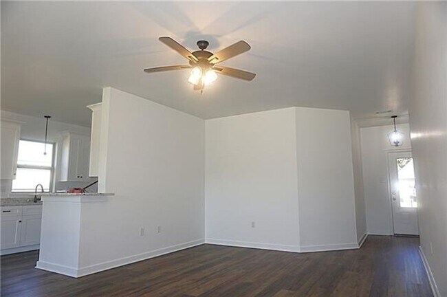 Foto del edificio - 3 Bedroom, 2 Bath Home