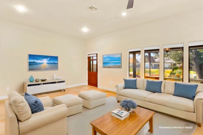 Foto del edificio - 50 Lazy Ln