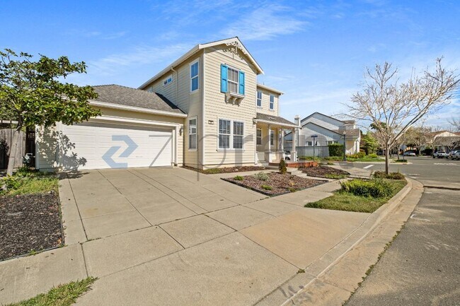 Building Photo - 581 Kirkland Ave