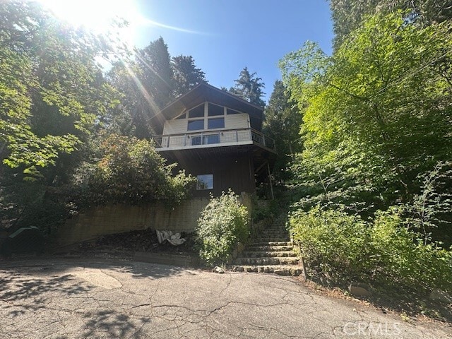 Building Photo - 24027 Lakeview Dr