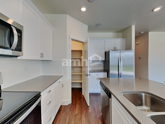 Foto del edificio - 955 S Moorside Ave