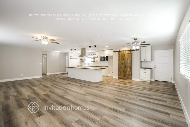 Building Photo - 6816 W Greydawn Dr