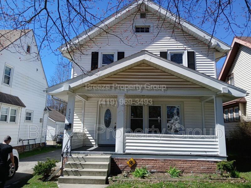 Primary Photo - 4345 Burnham Ave
