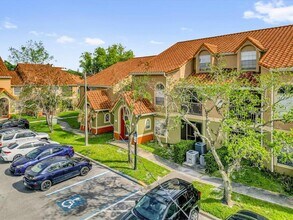 Building Photo - 405 Fountainhead Cir