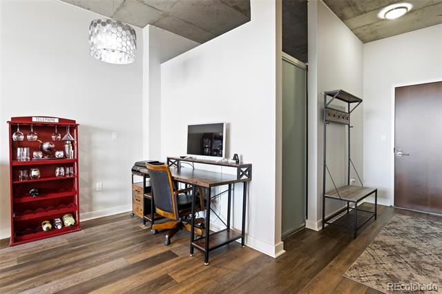 Foto del edificio - 891 14th St