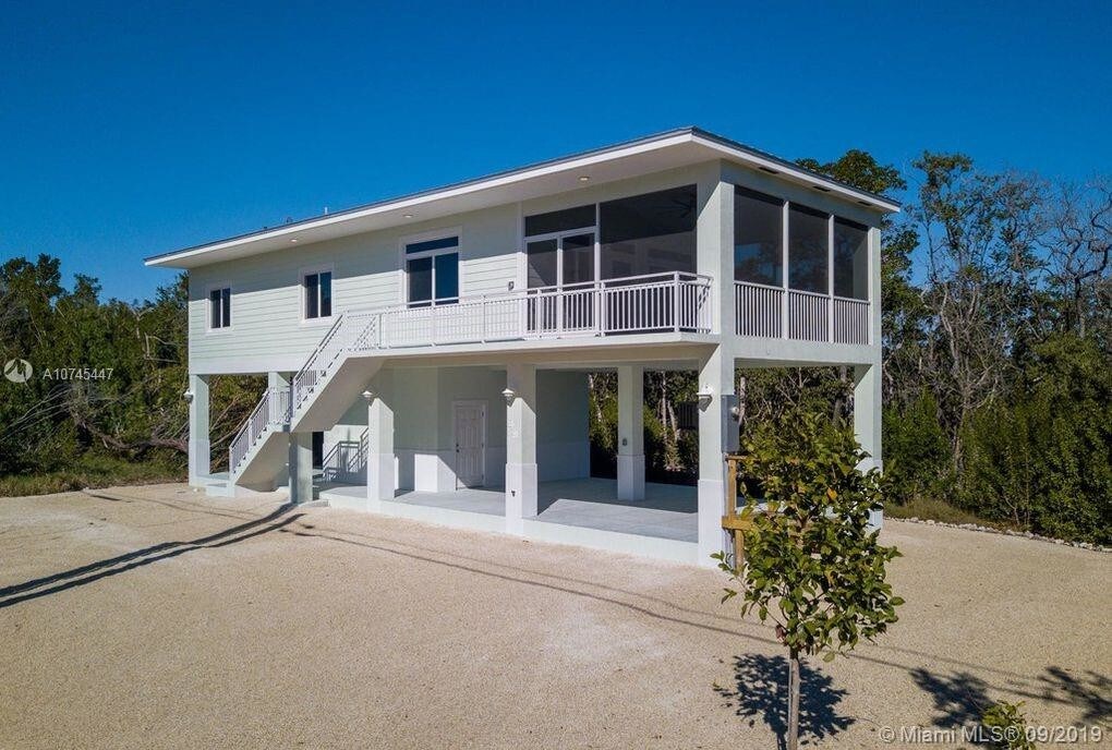 Primary Photo - 48 Tarpon Ave