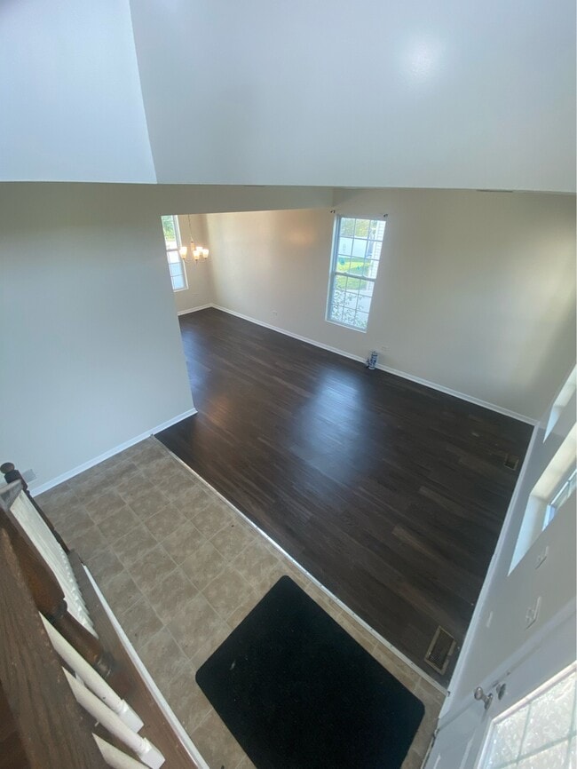 Building Photo - 8114 Seward Rd