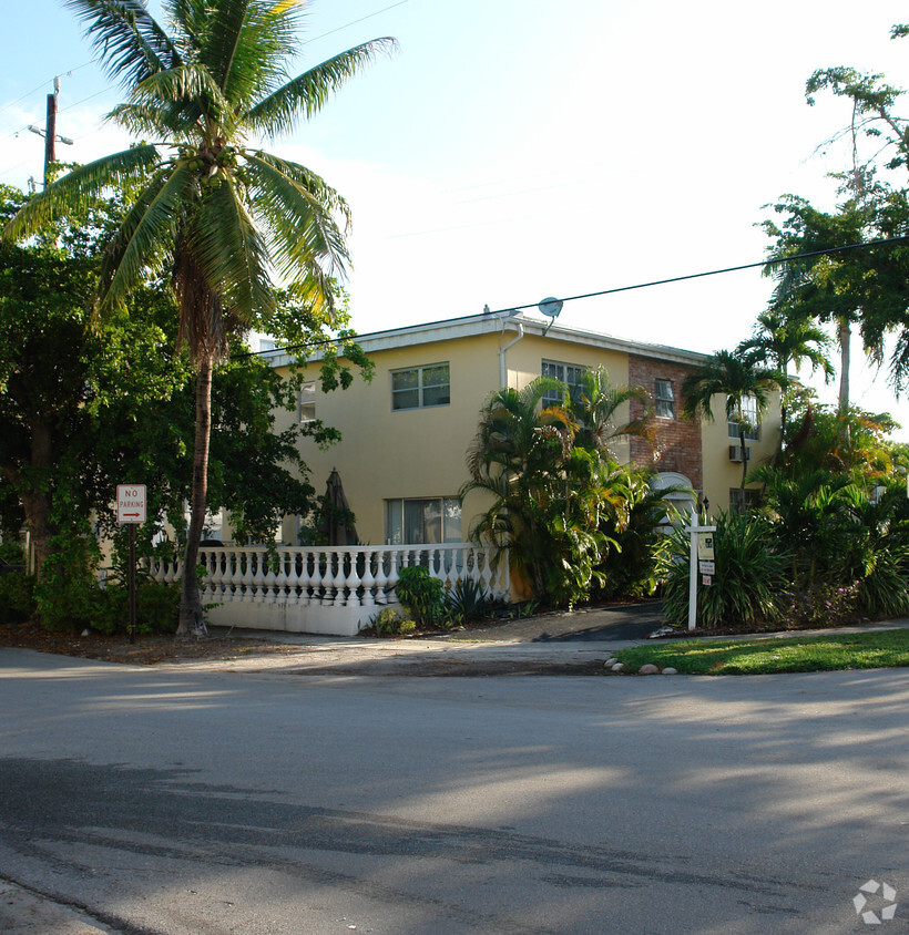 Foto del edificio - Chalet East