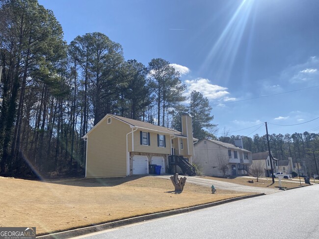Foto del edificio - 6205 Littleton Dr