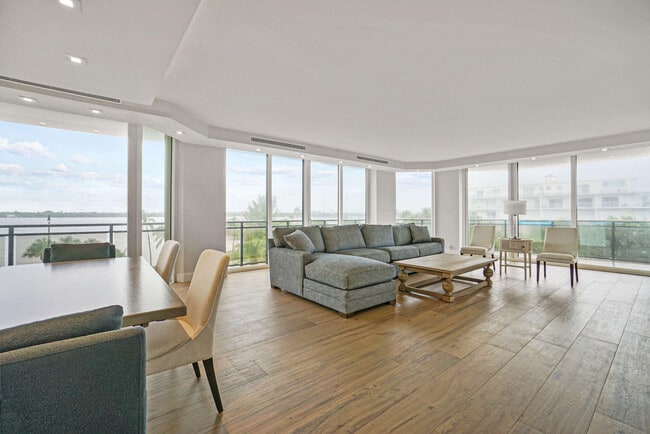Building Photo - 3100 S Ocean Blvd