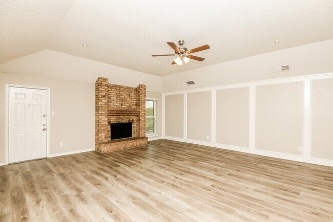 Foto del edificio - 1913 Green Willow Dr