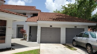 Building Photo - 985 NW 93rd Ave